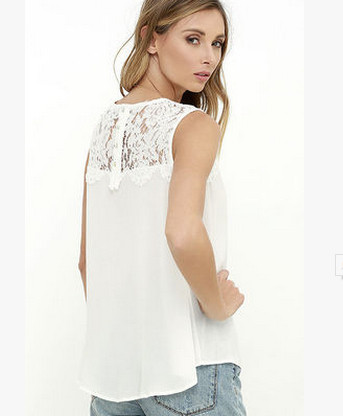 Φρέσκα κυρίες σατέν γιλέκο με πολλά ενδιαφέροντα δαντέλα στην κορυφή