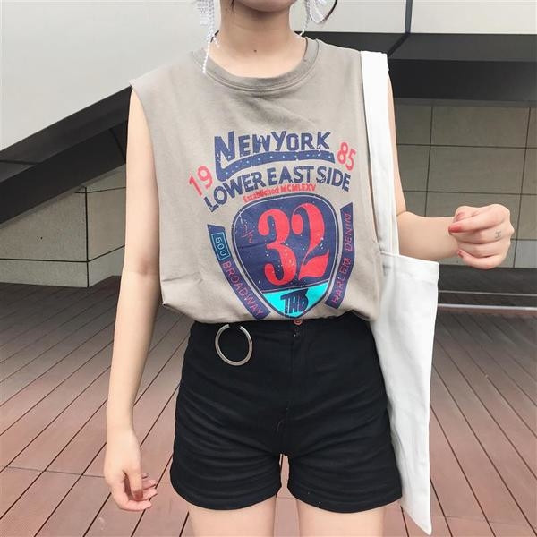 Μακρύ γυναικείο αθλητισμό απλή, με επιγραφές σε λευκό και μπεζ