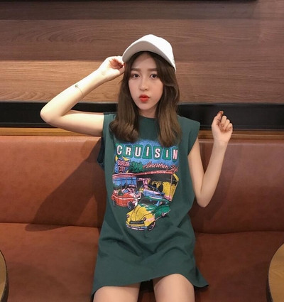 πουκάμισο του αθλητισμού των γυναικών σε λευκό, πράσινο και κίτρινο