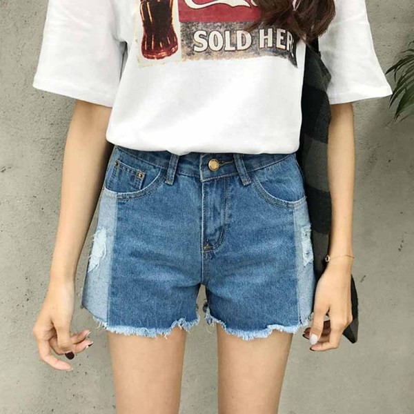 σορτς σύγχρονες γυναίκες στην ιριδίζουσα