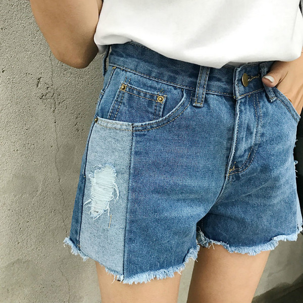 σορτς σύγχρονες γυναίκες στην ιριδίζουσα