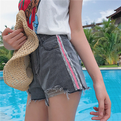 σορτς Κομψή γυναικών σε γκρι και μπλε με την πλευρά ροζ κορδέλα