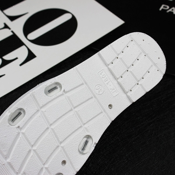 Γυναικείες παντόφλες σε διάφορα χρώματα - πολύ άνετα