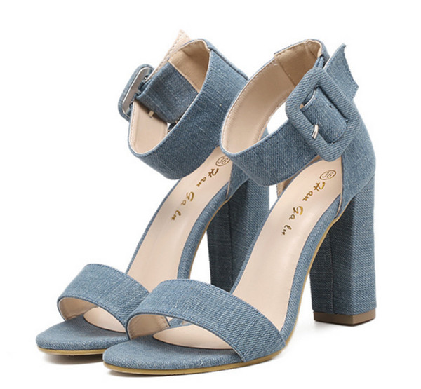 Πολύ ενδιαφέρον κυρίες περιστασιακή σανδάλια με ψηλά τακούνια - 3 χρώματα