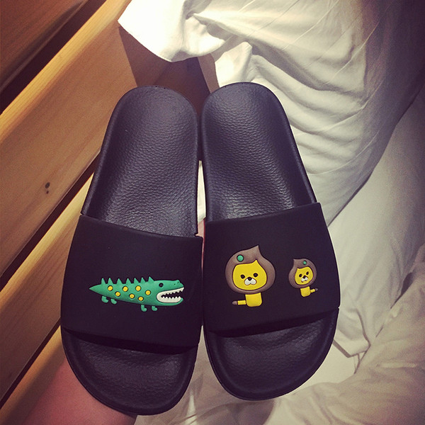 Καουτσούκ παντόφλες unisex, με κινούμενες εικόνες και χρώματα