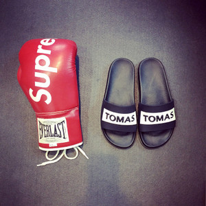 Καουτσούκ παντόφλες σε μαύρο και άσπρο - unisex