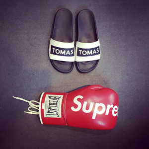 Καουτσούκ παντόφλες σε μαύρο και άσπρο - unisex