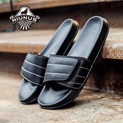 καουτσούκ παντόφλες ανδρών σε διάφορα χρώματα και σε δύο μοντέλα - με ή χωρίς ταινία