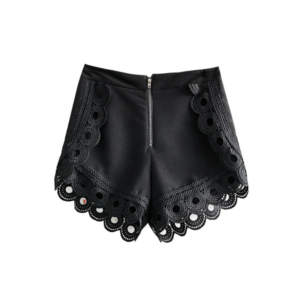 σορτς όμορφες κυρίες σε μαύρο χρώμα με δαντέλα