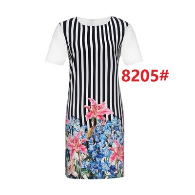 Πολύ ενδιαφέρον κυρίες ριγέ σύντομη φορέματα - 9 μοντέλα