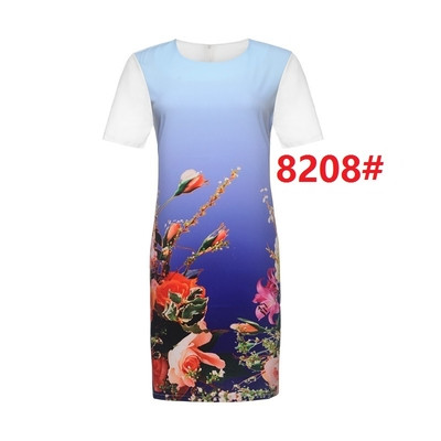 Πολύ ενδιαφέρον κυρίες ριγέ σύντομη φορέματα - 9 μοντέλα