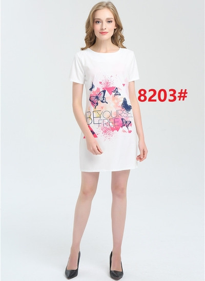 Πολύ ενδιαφέρον κυρίες ριγέ σύντομη φορέματα - 9 μοντέλα