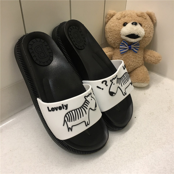 Καουτσούκ Γυναικείες  παντόφλες σε διάφορα χρώματα με εξωραϊσμό zebra