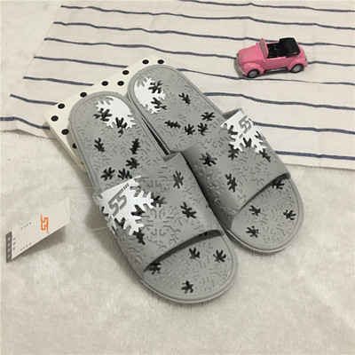 ΠανέμορφΕς παντόφλες για άνδρες και γυναίκες σε διαφορετικά χρώματα