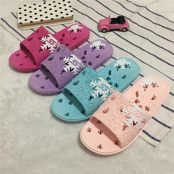 ΠανέμορφΕς παντόφλες για άνδρες και γυναίκες σε διαφορετικά χρώματα