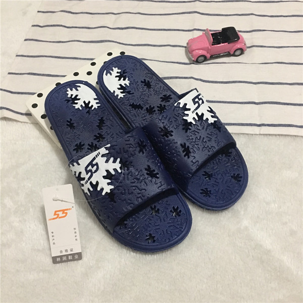 ΠανέμορφΕς παντόφλες για άνδρες και γυναίκες σε διαφορετικά χρώματα