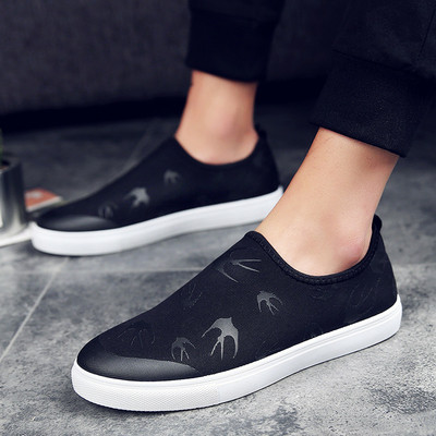 Κομψά ανδρικά μοκασίνια κατάλληλα για την καθημερινή ζωή