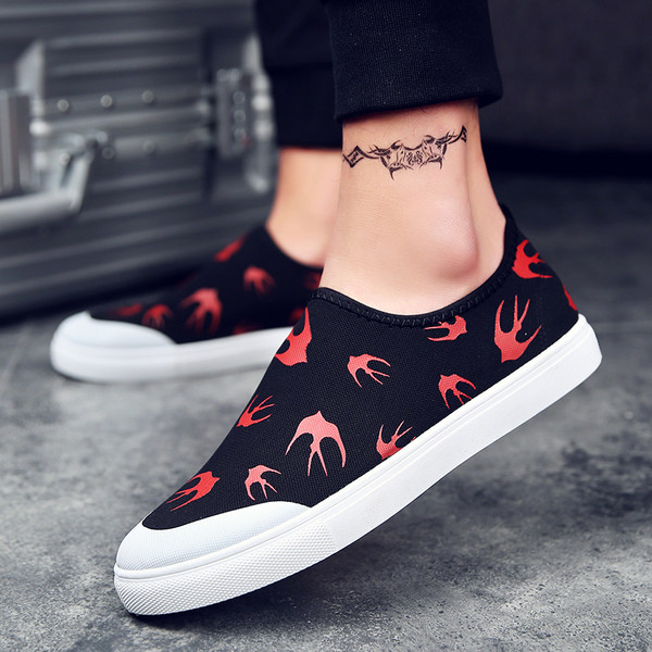 Κομψά ανδρικά μοκασίνια κατάλληλα για την  καθημερινή ζωή