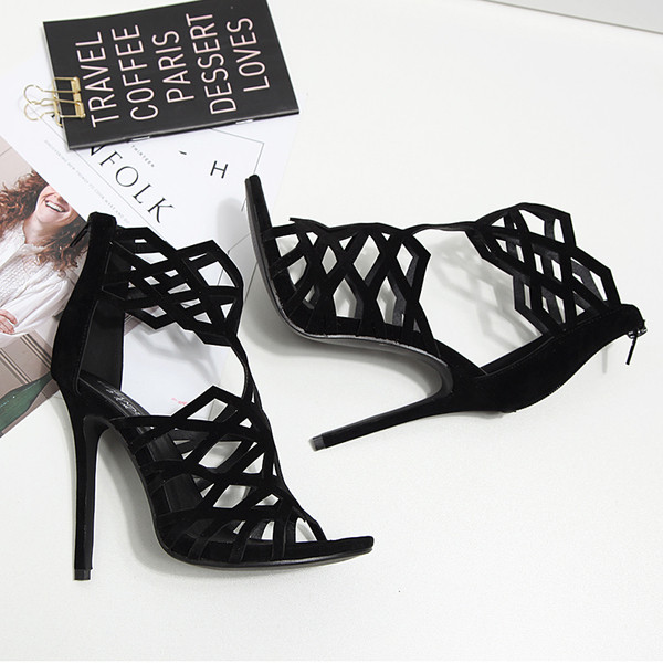 σανδάλια Μαύρο γυναικών με ψηλά τακούνια