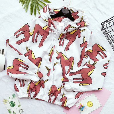 Тъничко дамско яке с много интересни шарени илюстрации и качулка - 3 модела