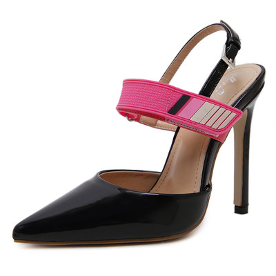 ψηλοτάκουνα παπούτσια Ενδιαφέρουσες κυρίες με τα όμορφα λουράκι γύρω από τον αστράγαλο - 4 μοντέλα