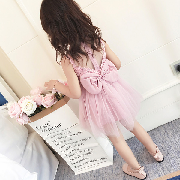 Γλυκό Τα παιδιά ντύνονται για τα κορίτσια με δαντέλα και κορδέλα σε λευκό και ροζ