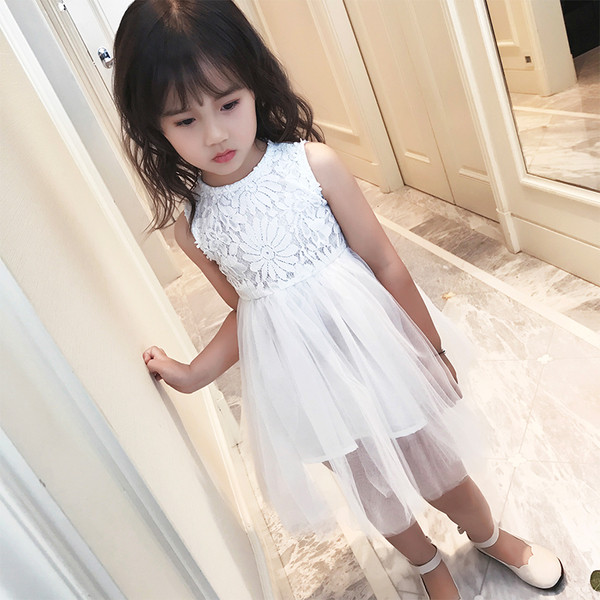 Γλυκό Τα παιδιά ντύνονται για τα κορίτσια με δαντέλα και κορδέλα σε λευκό και ροζ