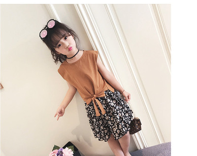 Παιδικό σετ για κορίτσια από δύο μέρη - αμάνικο και φαρδιά φούστα με floral μοτίβο