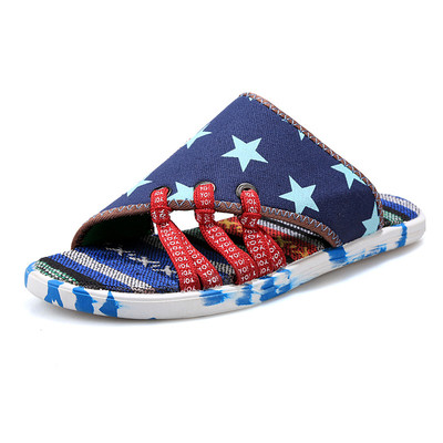 Πολύ ενδιαφέρον παντόφλες ριγέ ανδρικά - 2 μοντέλα