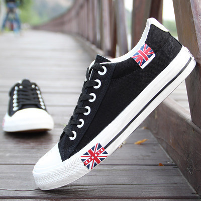 Καθημερινά πάνινα παπούτσια από καουτσούκ σε μαύρο και άσπρο - πολύ άνετα