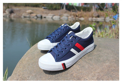 Ежедневни кецове с връзки в четири различни цвята