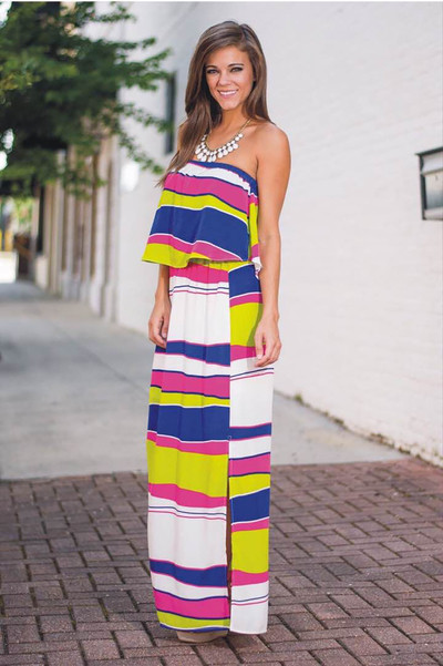 Μακριά κυρίες φόρεμα με σχέδια με γεωμετρικά σχήματα - εξώπλατο