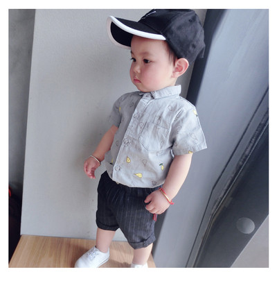 Καλοκαιρινό παιδικό πουκάμισο για αγόρια με κοντό μανίκι σε λευκό, γκρι και μπλε χρώμα