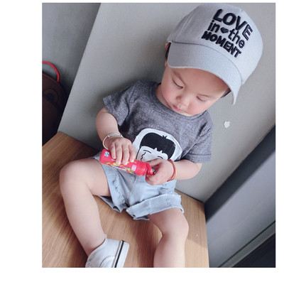 Παιδικό μπλουζάκι για αγόρια με εικόνα κατάλληλη για την καθημερινή ζωή