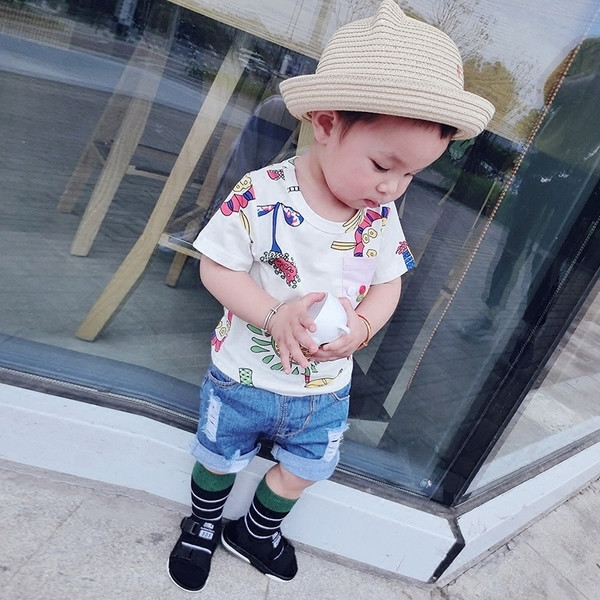 Ежедневна детска блуза в бял цвят с изображение