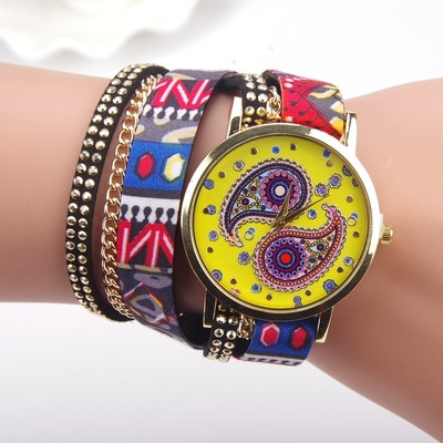 Много интересен часовник тип гривна - 6 цвята