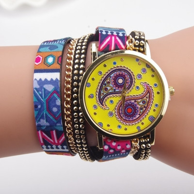 Много интересен часовник тип гривна - 6 цвята