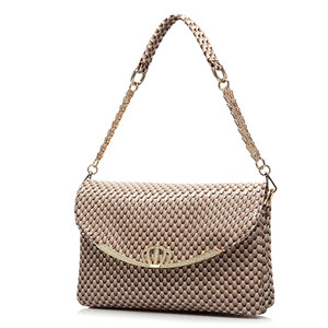 Κομψή τσάντα σε τέσσερα χρώματα με μια λαβή