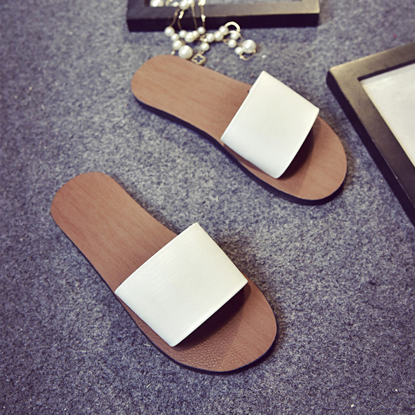 Casual γυναικείες παντόφλες σε τρία χρώματα