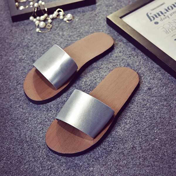 Casual γυναικείες παντόφλες σε τρία χρώματα