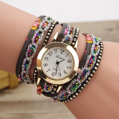 Γυναικείο ρολόι με πολύ ενδιαφέρον κορδόνι - 5 μοντέλα