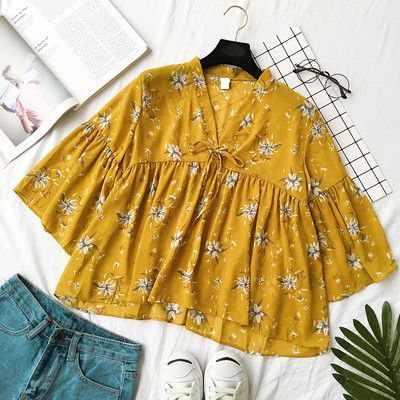 Модерна дамска риза с 3/4 ръкав и флорални мотиви