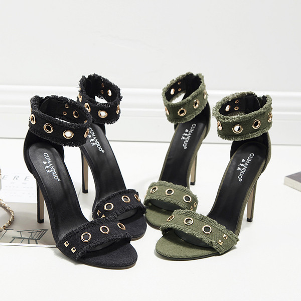 Μοναδική γυναικεία πέδιλα με μεταλλικά καρφιά γύρο στολίδι - 2 χρώματα