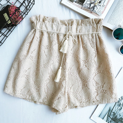 Κομψή σορτς δαντέλα για τους freestyle κυρίες