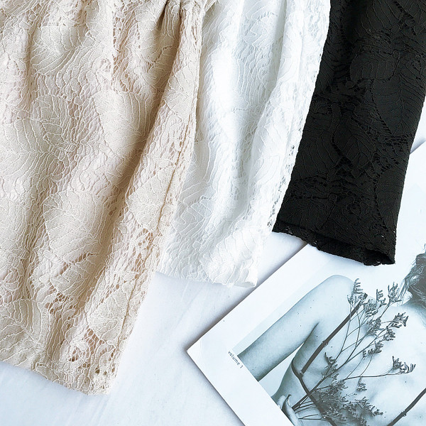 Κομψή σορτς δαντέλα για τους freestyle κυρίες