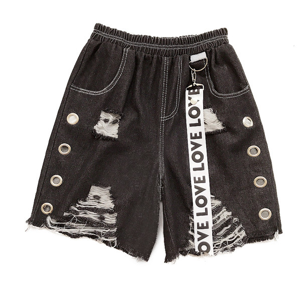 σορτς σύγχρονες γυναίκες με ελαστικά και μεταλλικά δακτυλίδια