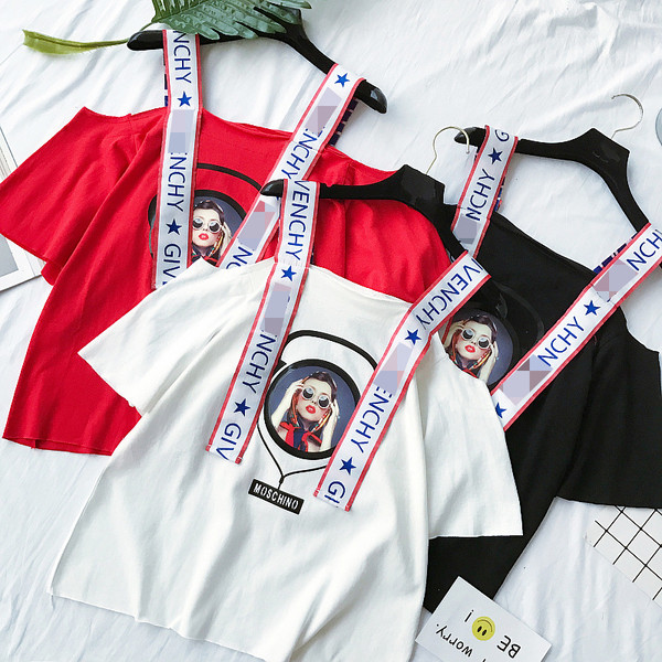 Σύγχρονη κυρίες μπλούζα με γυμνά ώμους και ελαστικά σε μαύρο, λευκό και κόκκινο