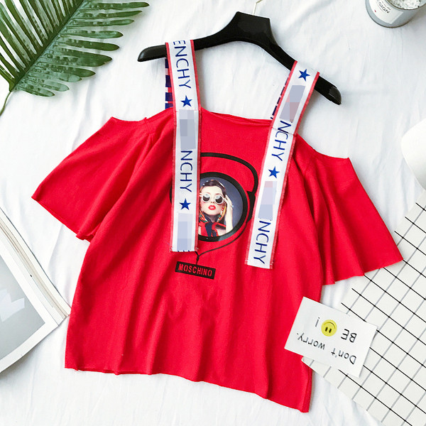 Σύγχρονη κυρίες μπλούζα με γυμνά ώμους και ελαστικά σε μαύρο, λευκό και κόκκινο