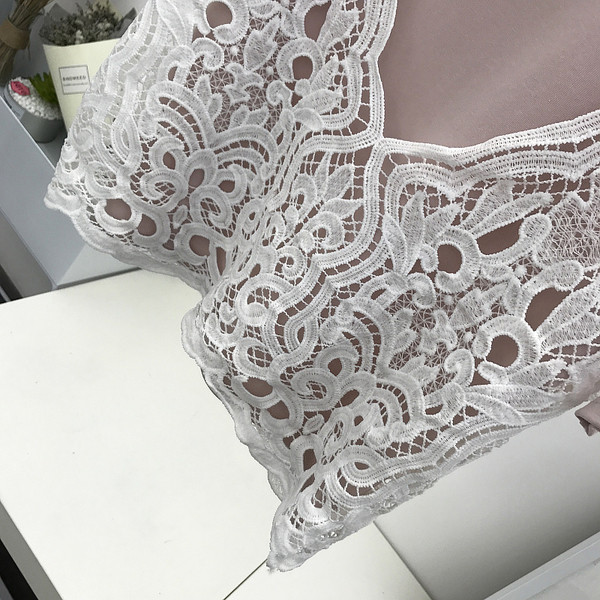 Απλή κυρίες μπλούζα σε διάφορα χρώματα + δαντέλα γιλέκο