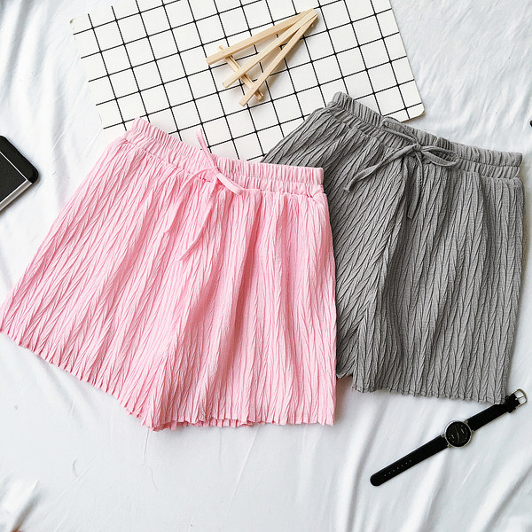 Σύντομη κυρίες πτυχωτό παντελόνι σε γκρι, μαύρο και άσπρο